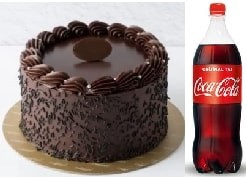 9-12 Kişilik Klasik Çikolatalı Yaş Pasta & 1 Lt Cola Sivas pasta
