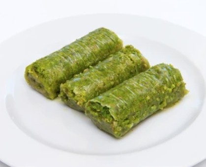 Her Lokmada Mutluluk 500 Gr Fıstık Sarma Sivas pasta