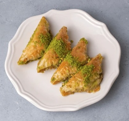 Sıcak Servis Tavsiyeli 1000 Gr Fıstıklı Şöbiyet Sivas pasta